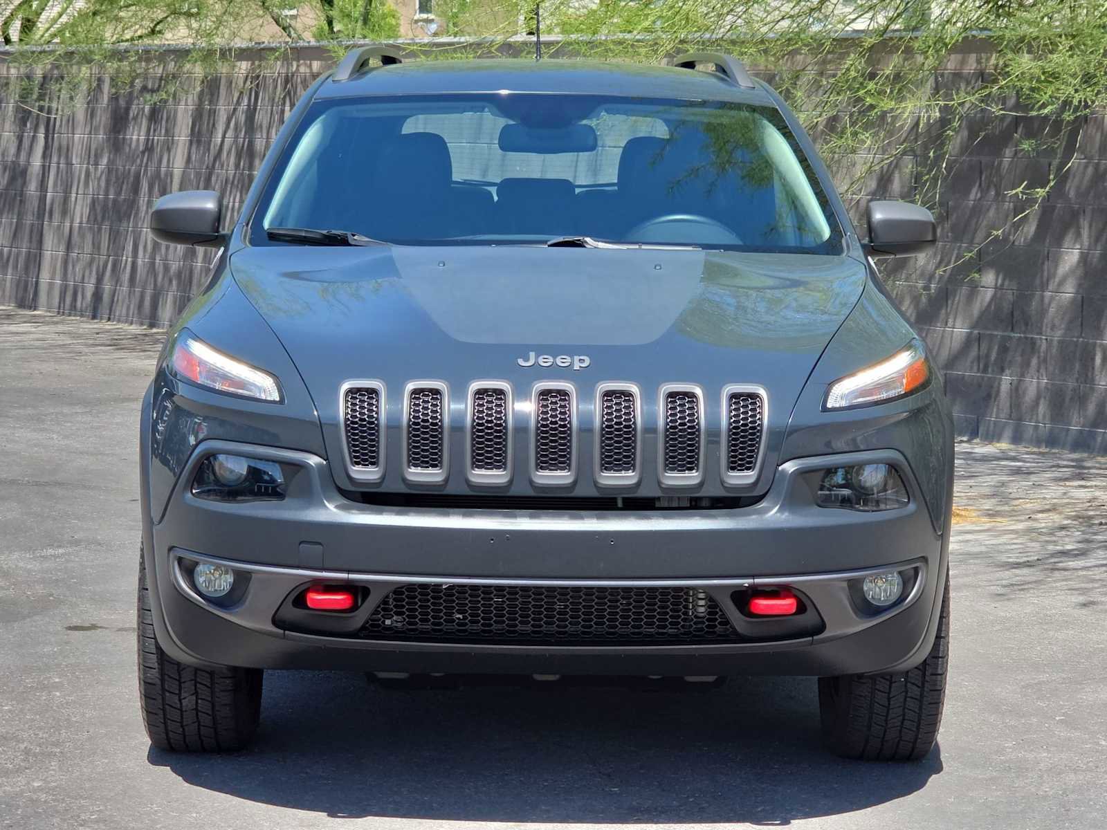 Used 2017 Jeep Cherokee Trailhawk w/ Cold Weather Group AWD/4WD image 3