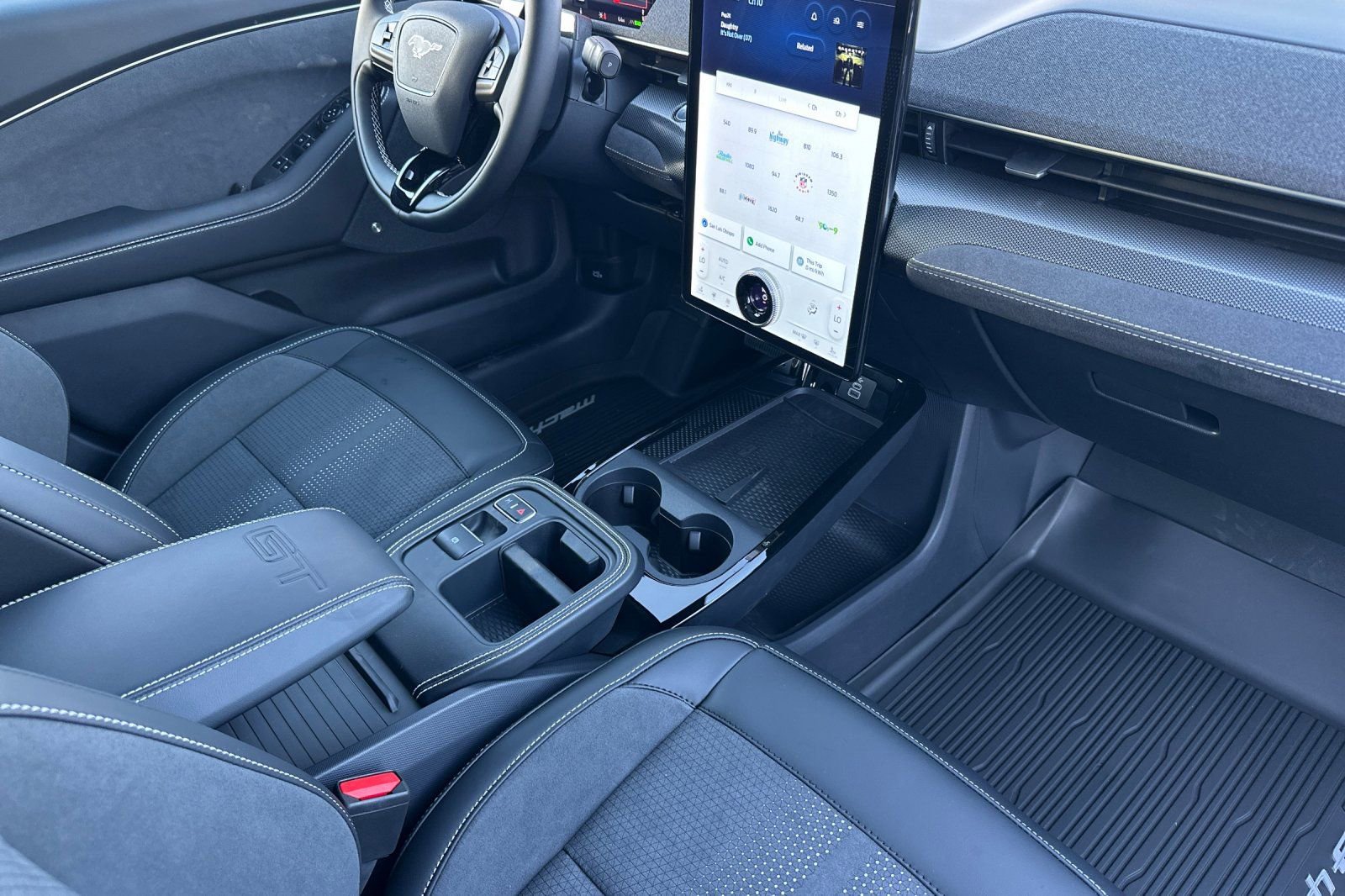 New 2025 Ford Mustang Mach-E GT w/ Bronze Appearance Package image 15