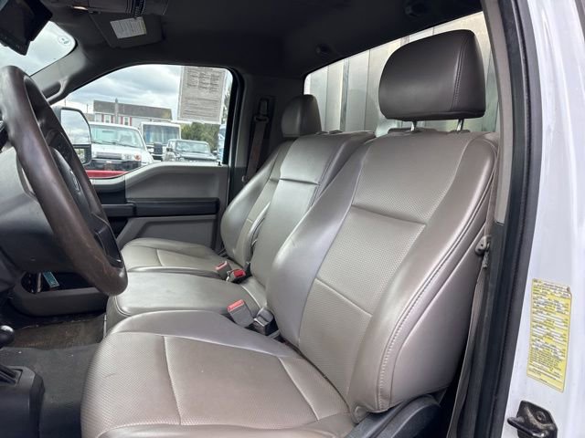 Used 2019 Ford F550 4x4 Regular Cab Super Duty w/ XL Value Package image 11