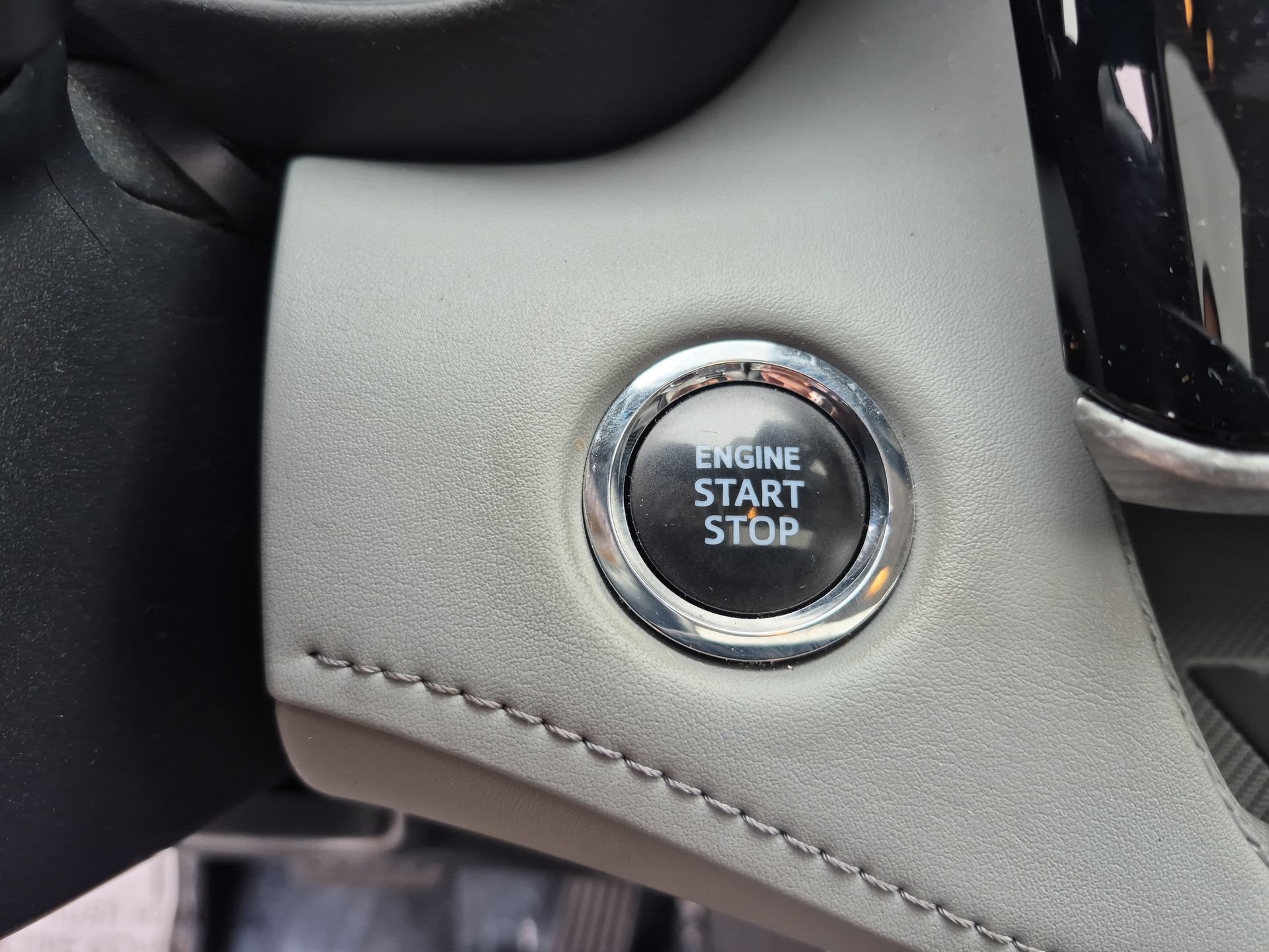 Used 2022 Toyota Highlander Platinum AWD/4WD image 18