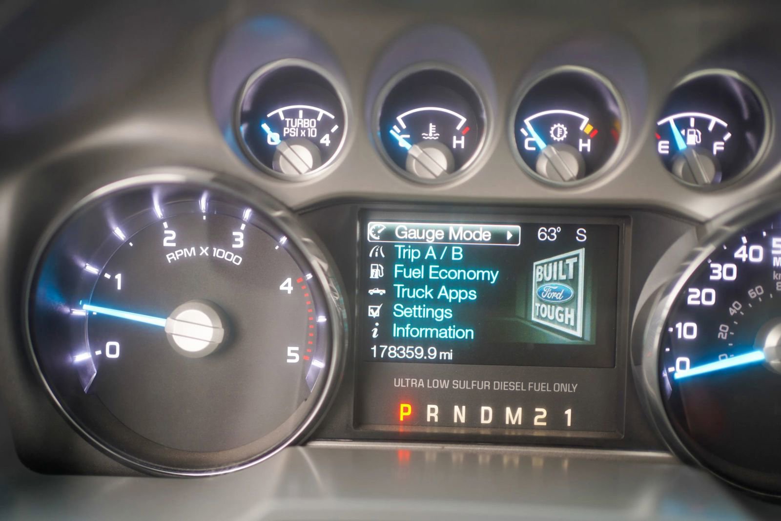 Used 2015 Ford F350 XLT w/ XLT Premium Package AWD/4WD image 18