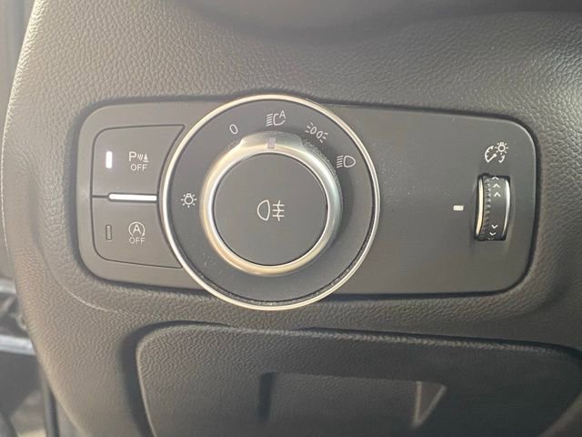 Used 2022 Alfa Romeo Giulia Sprint image 16