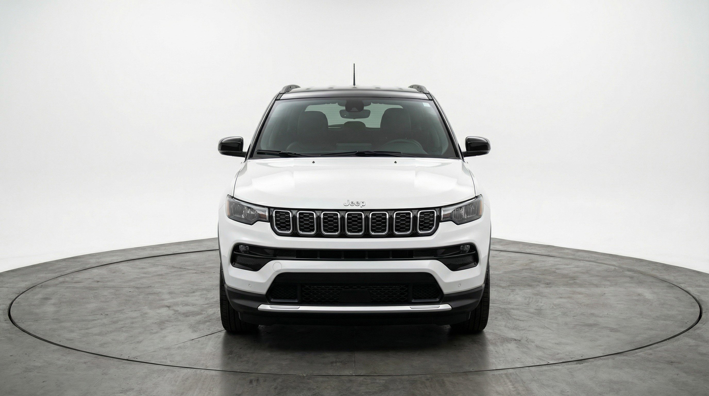 Used 2025 Jeep Compass Limited AWD/4WD image 2
