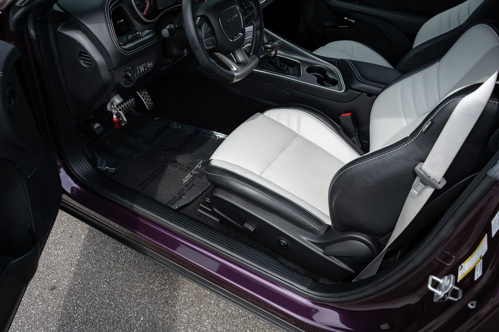 Used 2022 Dodge Challenger SRT Hellcat RWD image 37