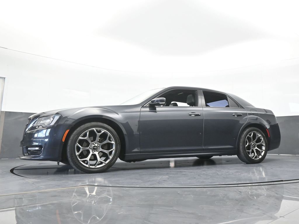 Used 2018 Chrysler 300 S w/ 300S Premium Group RWD image 57