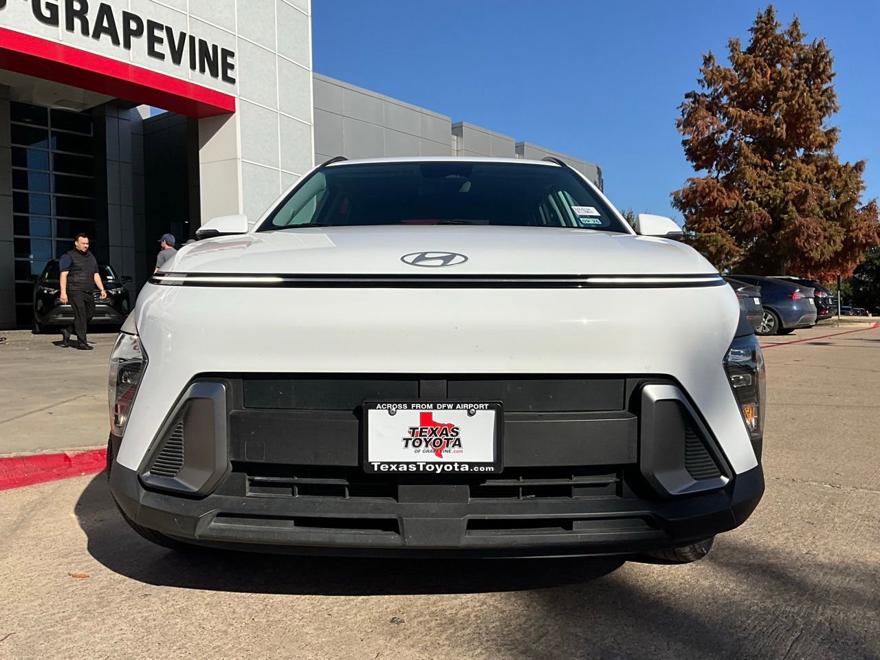 Used 2025 Hyundai Kona SEL image 4