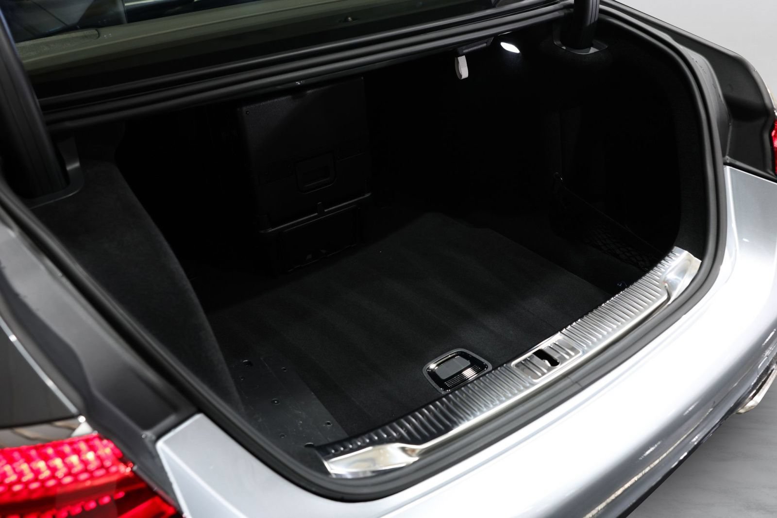 Used 2024 Mercedes-Benz Maybach S 580 4MATIC image 49