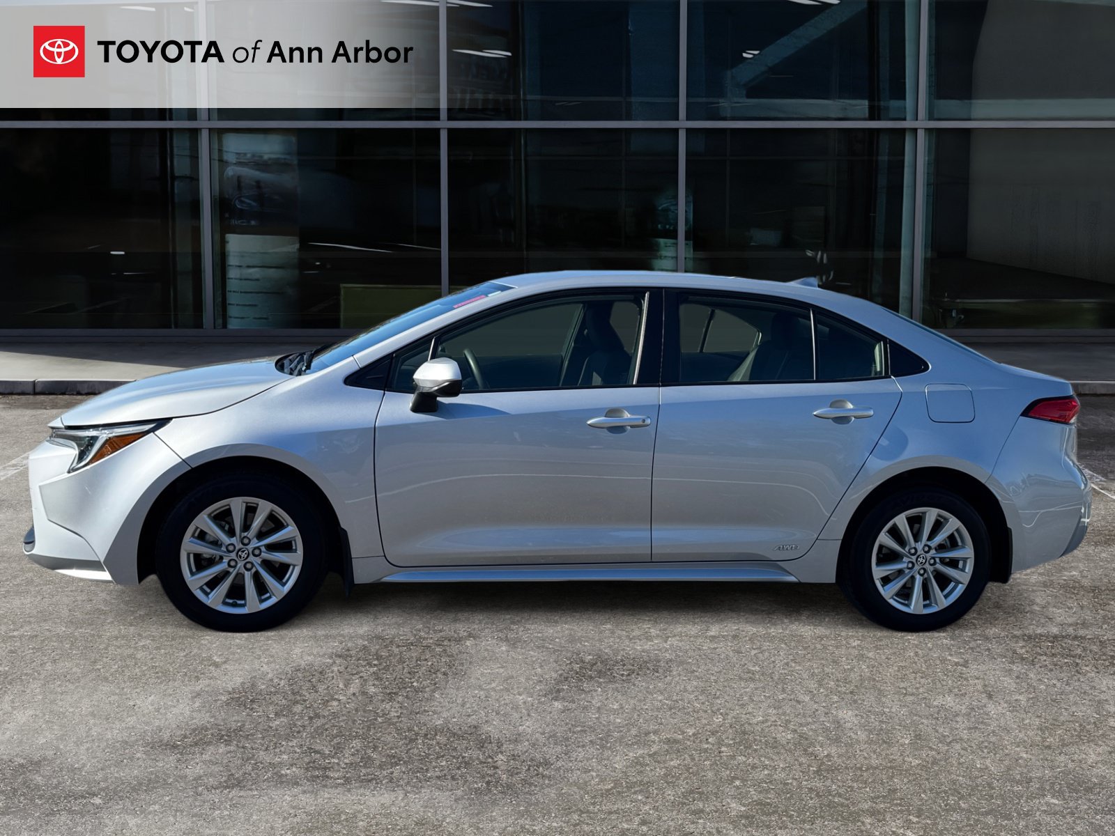 Used 2025 Toyota Corolla LE w/ LE Premium Package AWD/4WD image 8