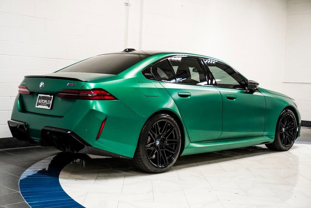 Used 2025 BMW M5 w/ Carbon Package image 6