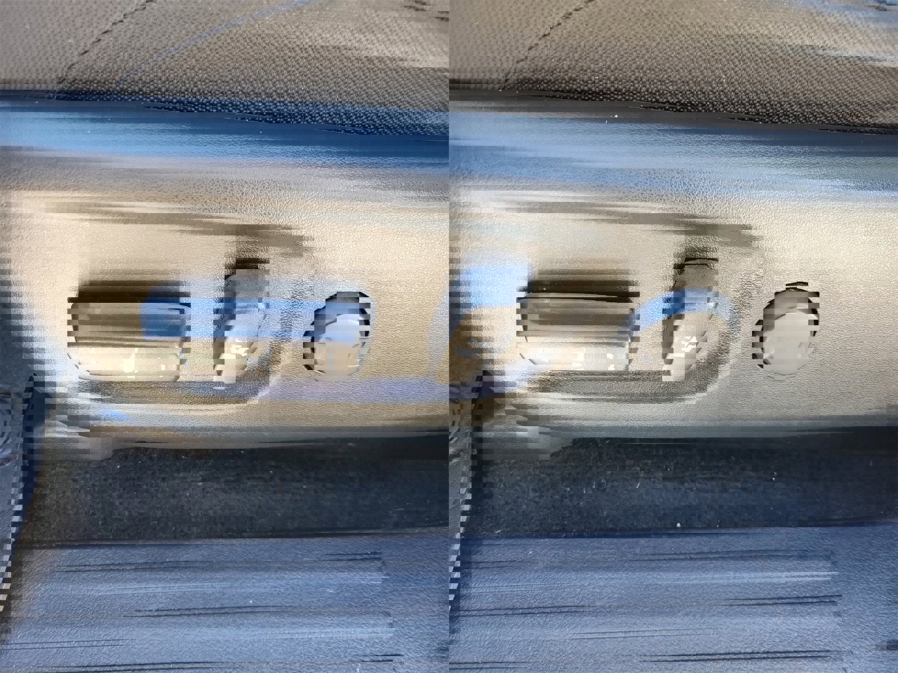 Used 2022 Toyota 4Runner SR5 image 16