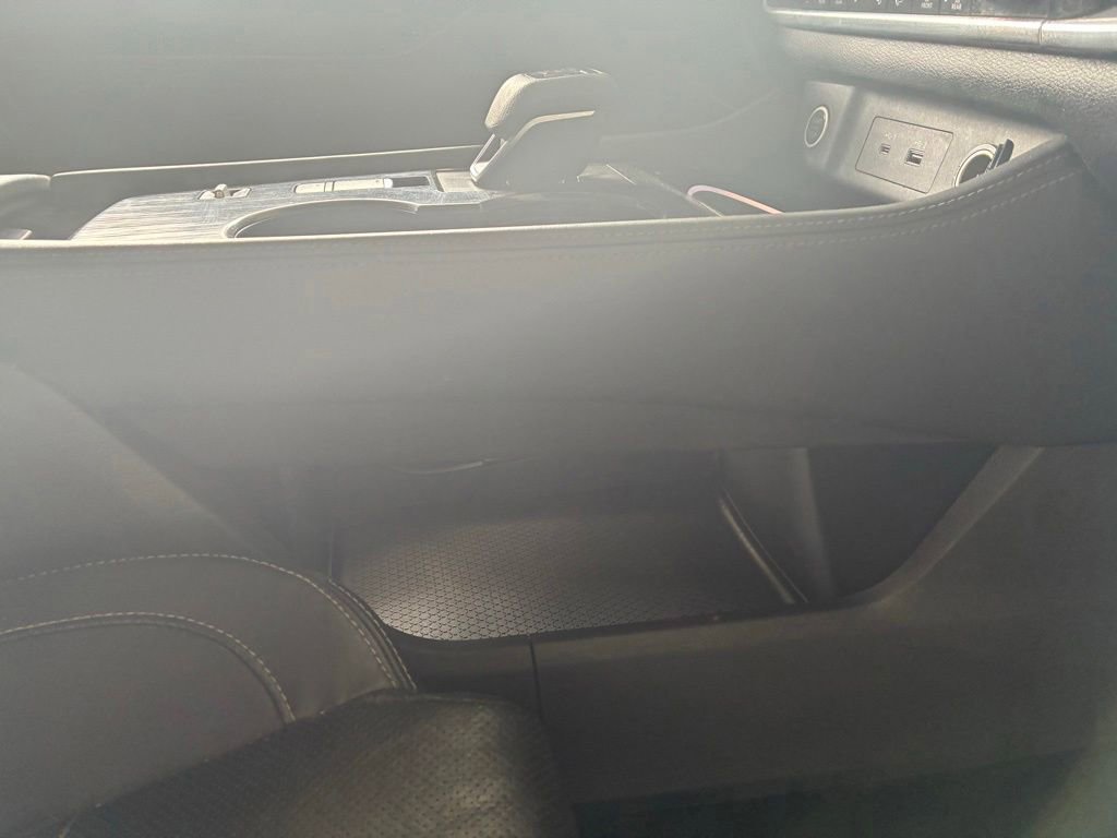 Used 2021 Nissan Rogue Platinum FWD image 12