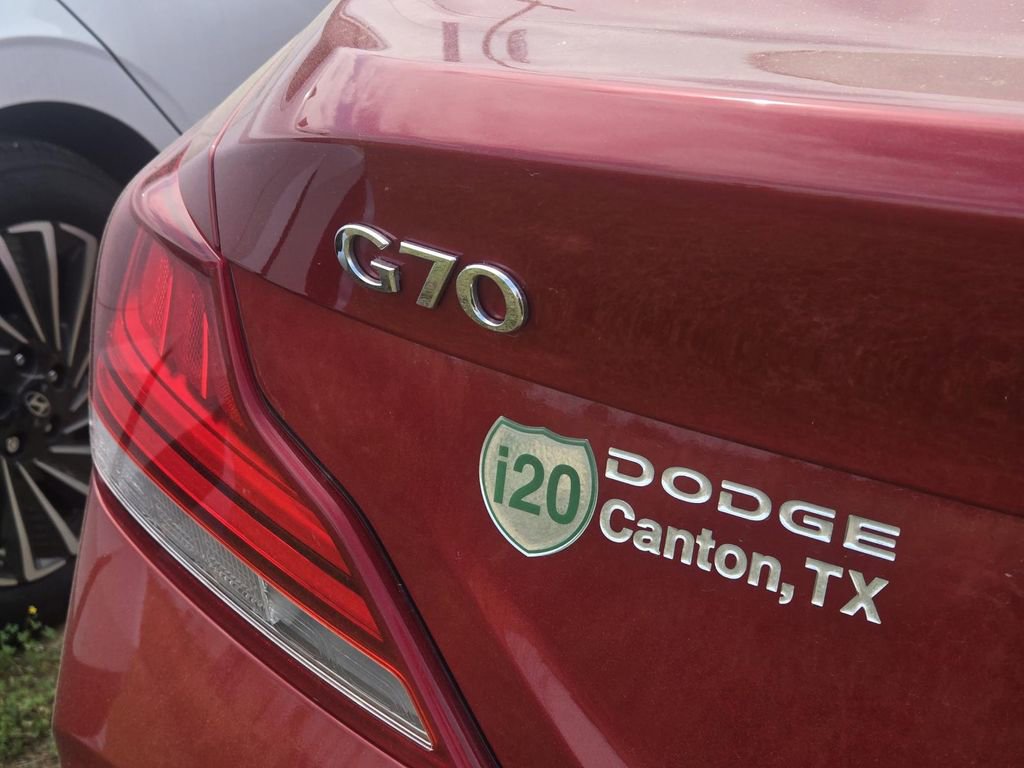 Used 2020 Genesis G70 3.3T w/ Prestige Package image 8