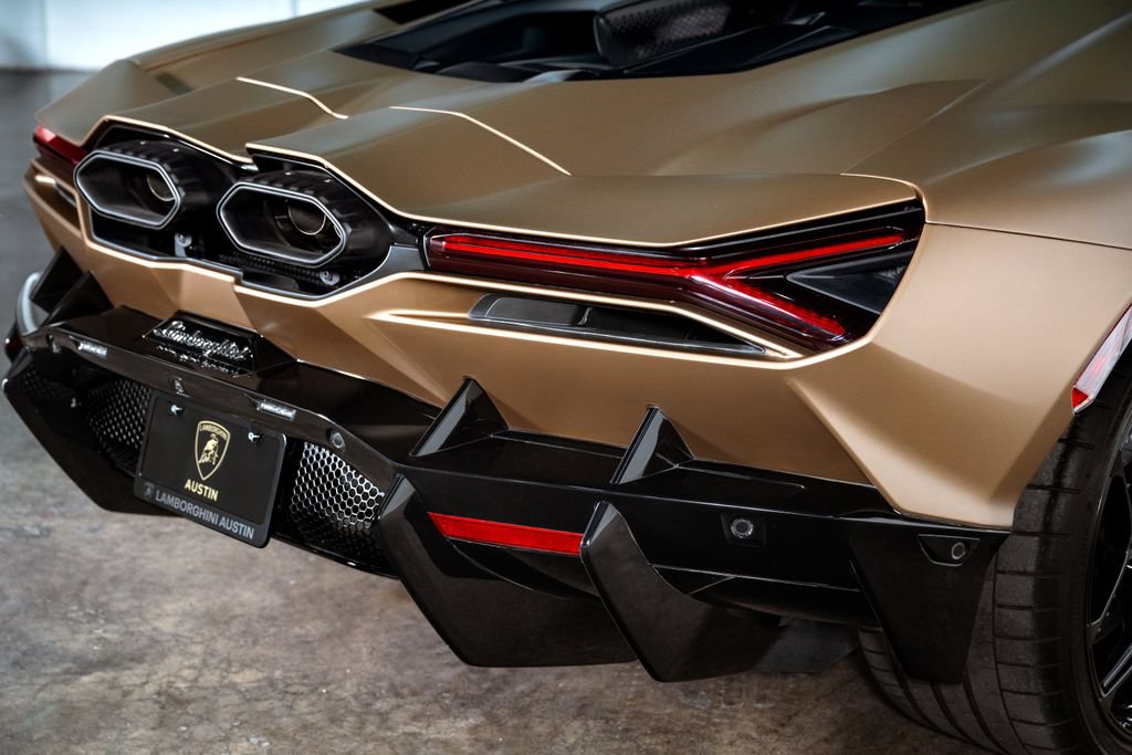 Used 2024 Lamborghini Revuelto AWD/4WD image 9