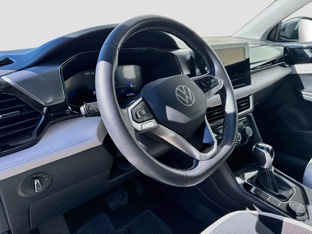 Used 2025 Volkswagen Taos S AWD/4WD image 9