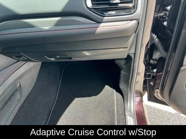 Certified 2024 Dodge Durango R/T RWD image 11