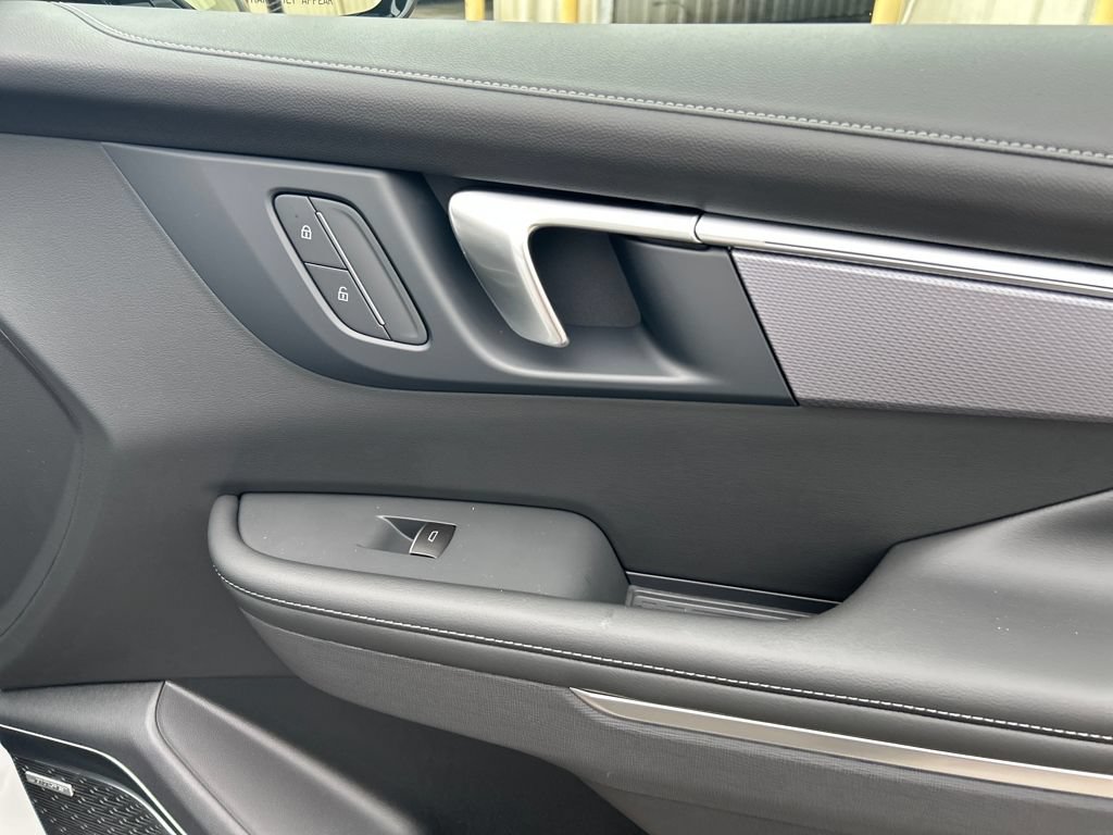 New 2026 Buick Enclave Sport Touring w/ Power Package FWD image 31