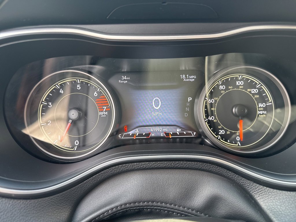 Used 2023 Jeep Cherokee Altitude Lux image 35