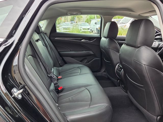 Used 2017 Buick LaCrosse Essence FWD image 15