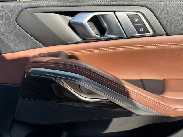 Used 2023 BMW X6 xDrive40i w/ M Sport Package AWD/4WD image 27