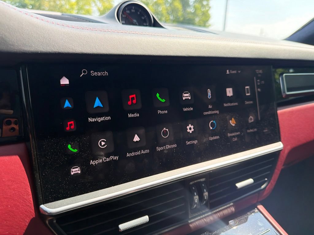 Used 2023 Porsche Cayenne GTS AWD/4WD image 32