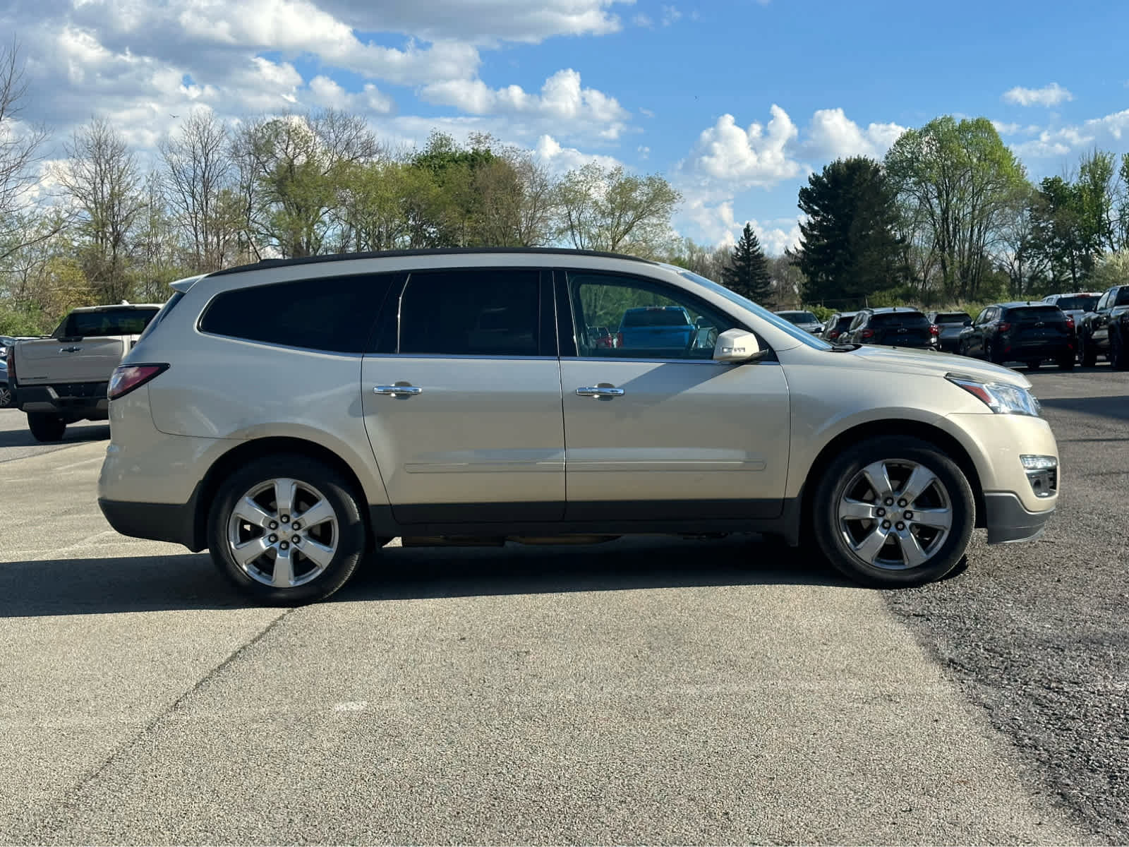 Used 2016 Chevrolet Traverse LT w/ Style and Technology Package AWD/4WD image 8
