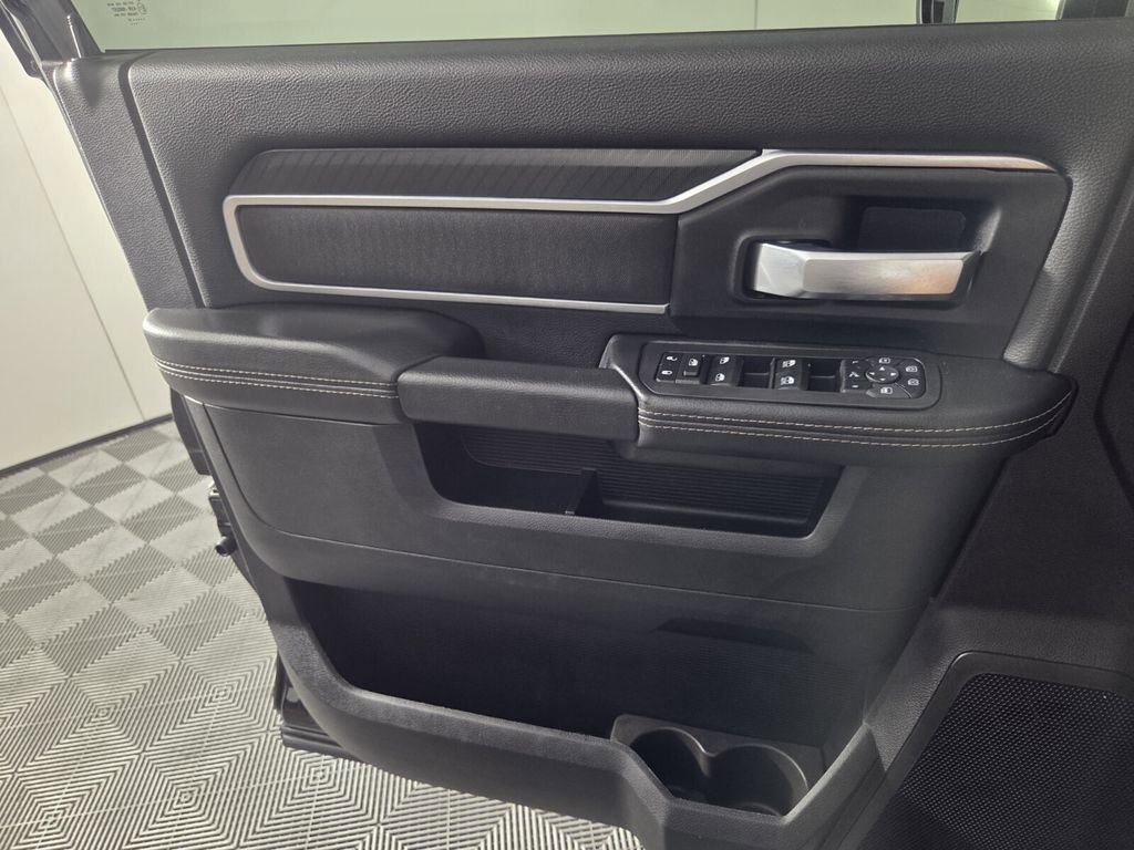 Used 2025 RAM 2500 Big Horn AWD/4WD image 20