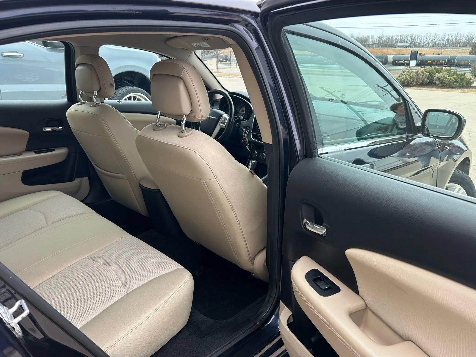 Used 2012 Chrysler 200 Touring w/ Cold Weather Group FWD image 17