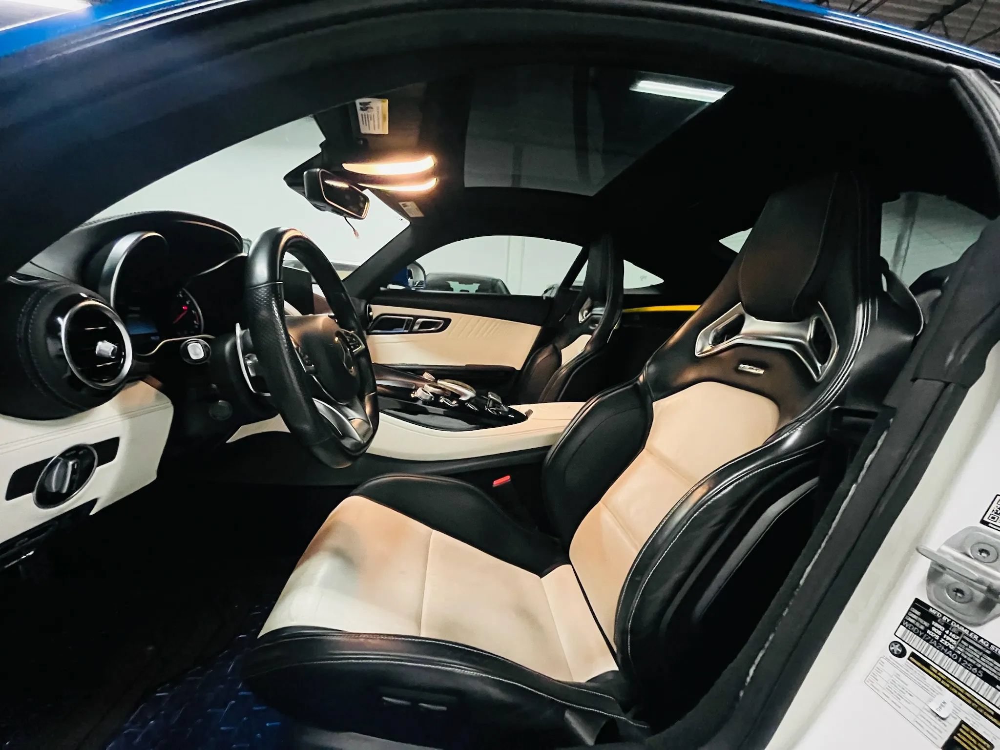 Used 2017 Mercedes-Benz AMG GT S image 15