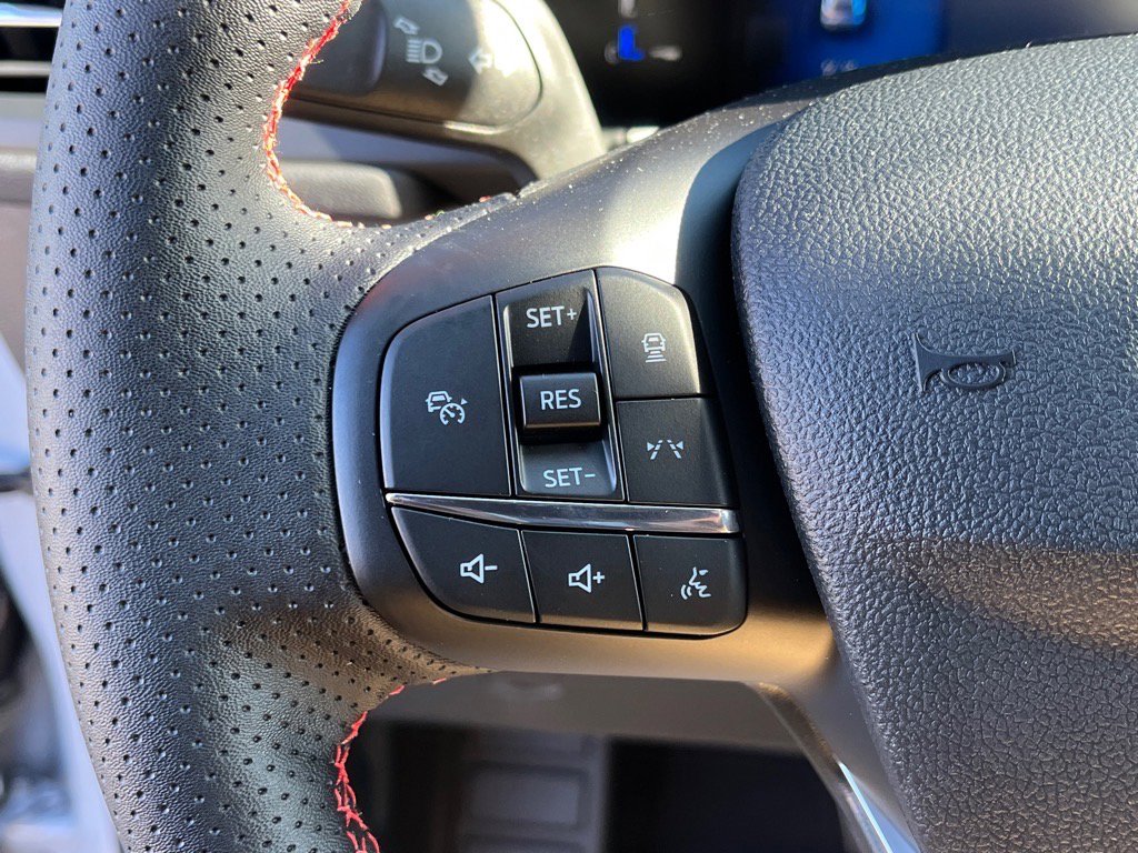 New 2026 Ford Escape ST-Line Select w/ Equipment Group 401A image 15