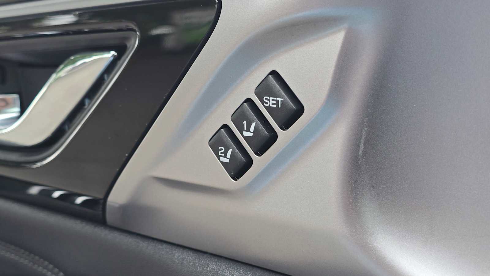 Used 2023 Subaru Outback Touring XT AWD/4WD image 23