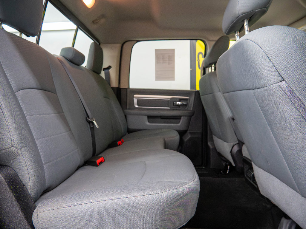 Used 2016 RAM 1500 Classic SLT AWD/4WD image 13
