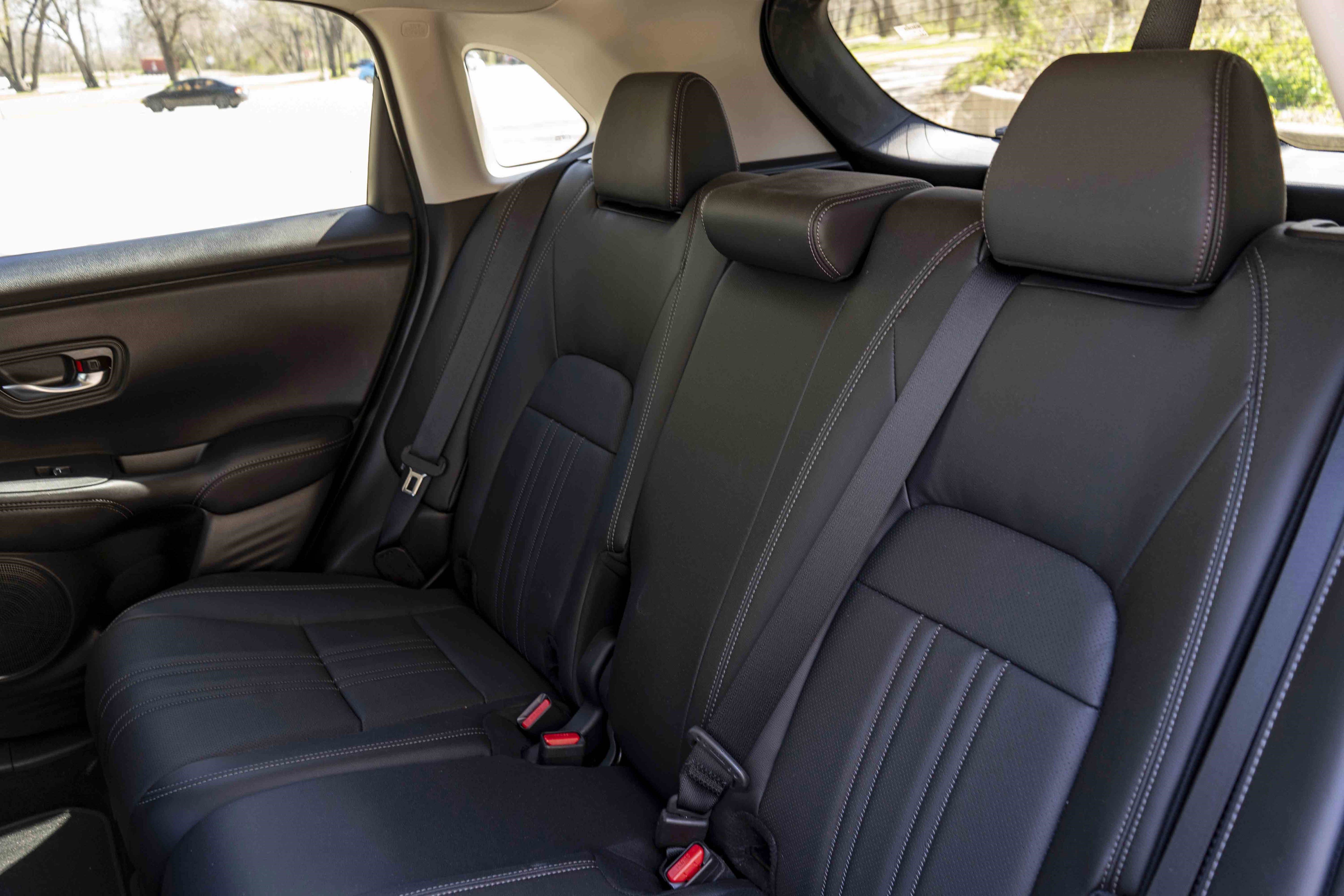 Used 2025 Honda HR-V EX-L image 18