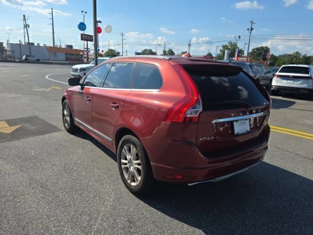 Used 2016 Volvo XC60 T5 Premier w/ Proximity Package FWD image 6