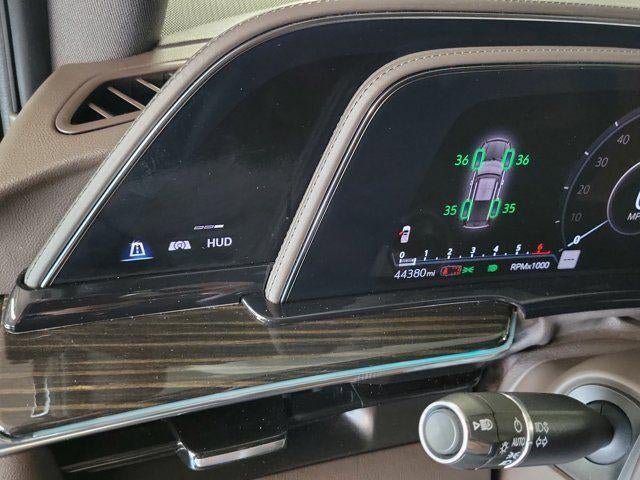 Certified 2021 Cadillac Escalade Premium Luxury RWD image 20