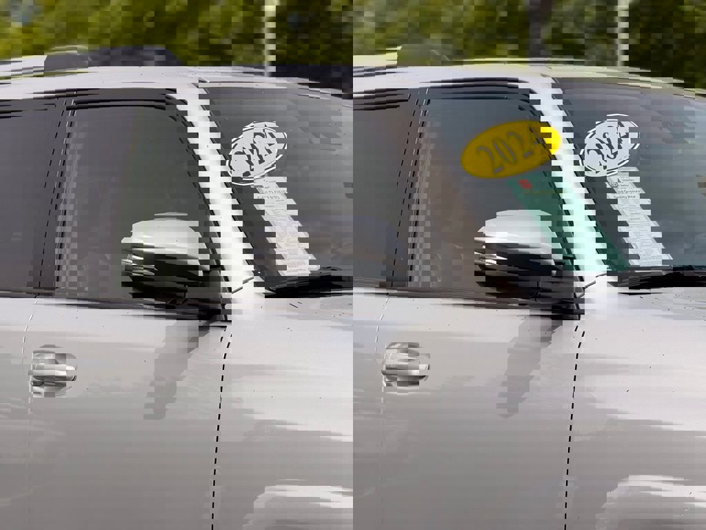 Certified 2024 Toyota 4Runner SR5 Premium image 7