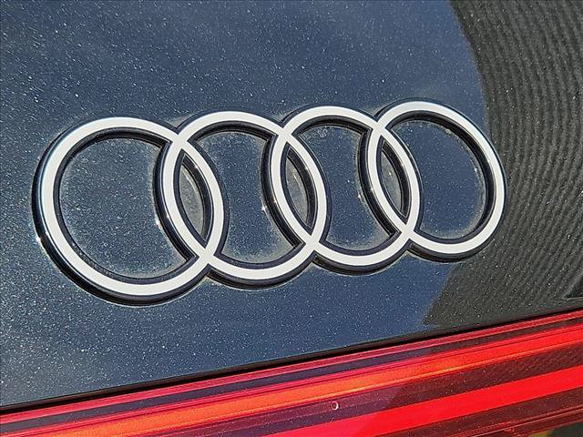 Certified 2025 Audi Q5 Premium w/ Convenience Package AWD/4WD image 30