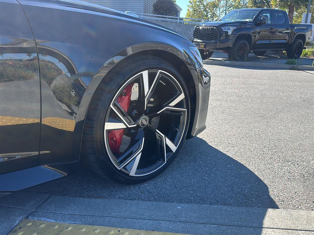 Certified 2023 Audi RS 6 w/ Carbon Optic Package AWD/4WD image 7
