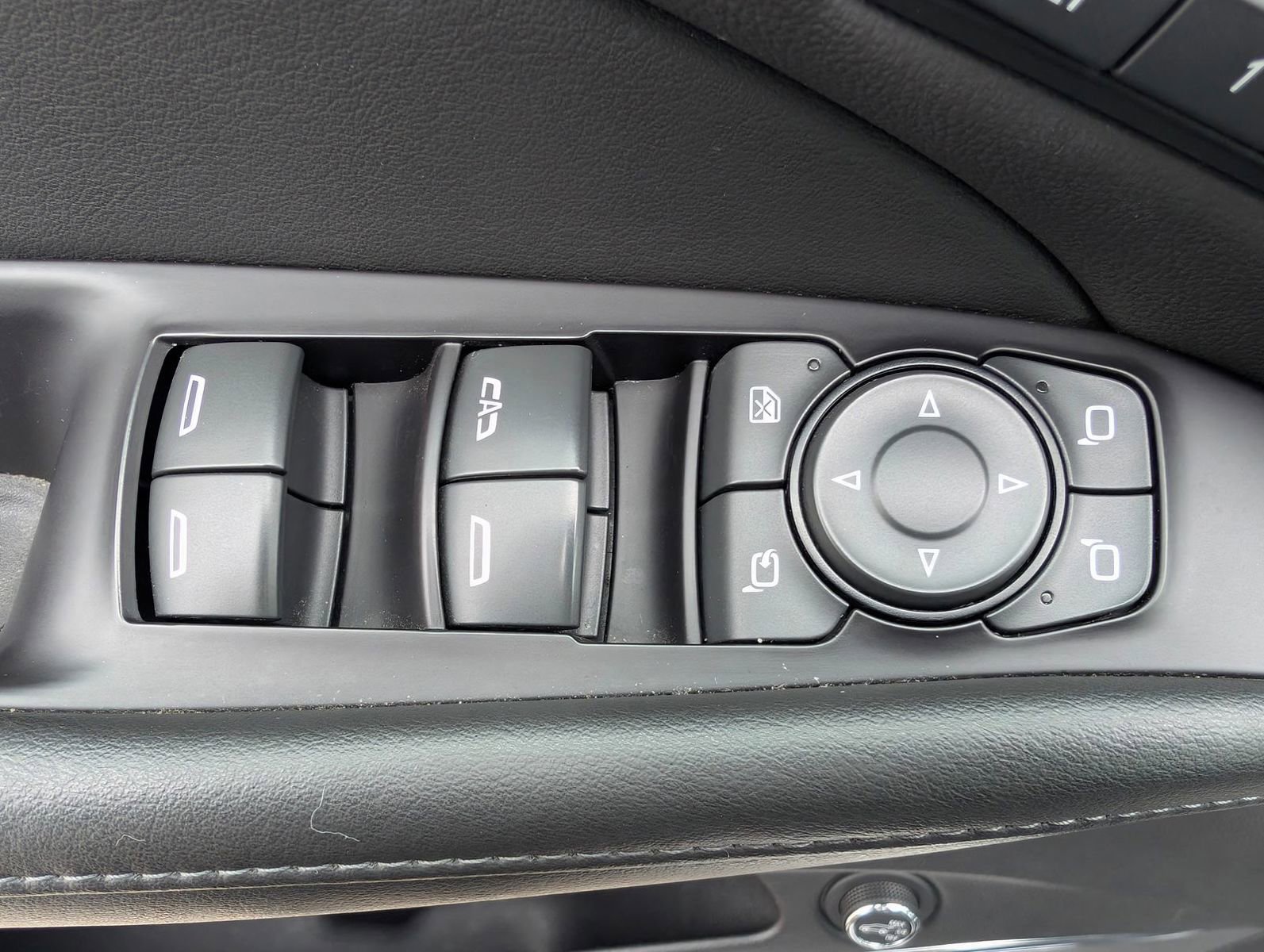 Used 2020 Buick Enclave Avenir w/ Avenir Technology Package AWD/4WD image 9