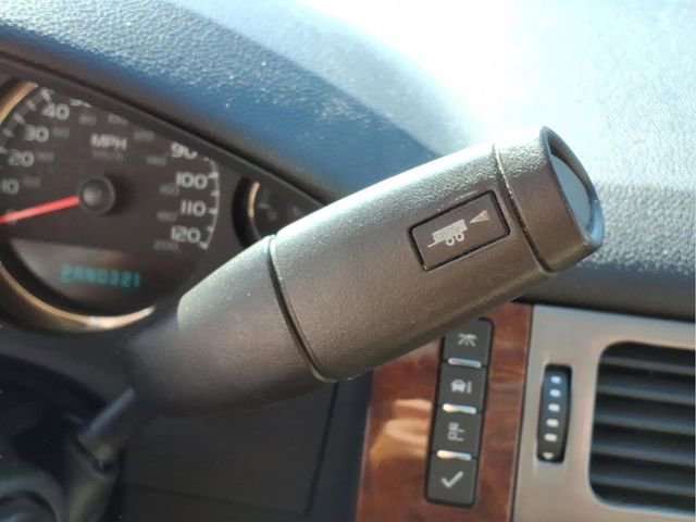 Used 2008 Chevrolet Suburban LTZ w/ LTZ Preferred Equipment Group image 8