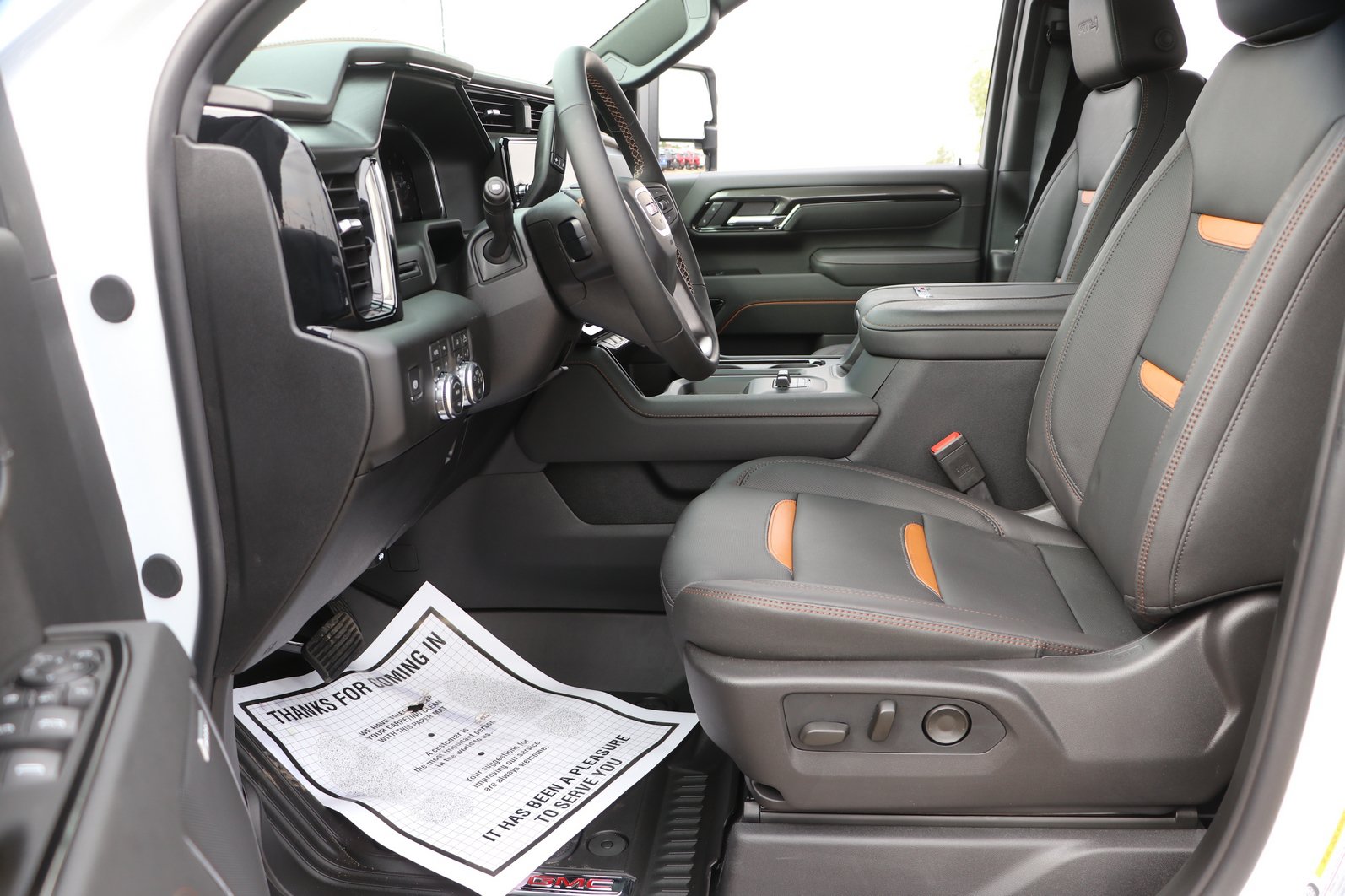 New 2026 GMC Sierra 2500 AT4 AWD/4WD image 13