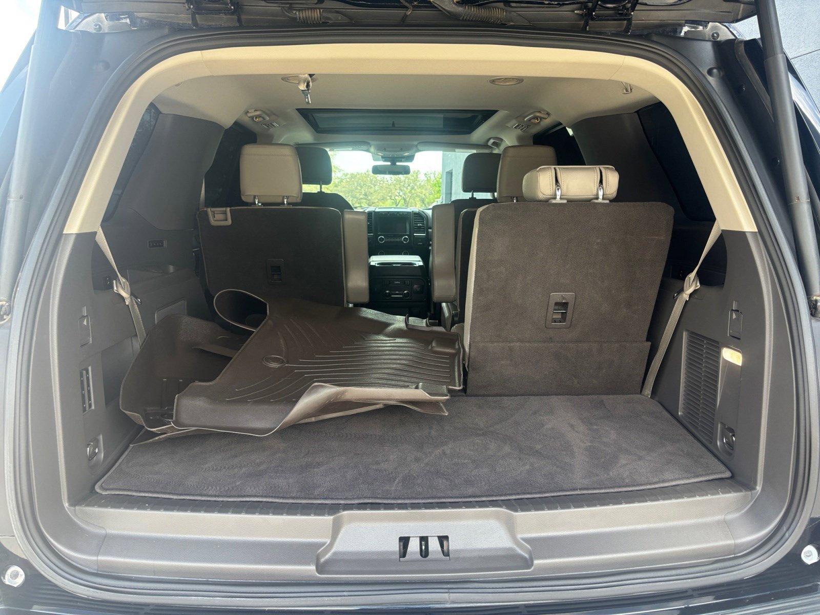 Used 2021 Ford Expedition Limited image 16