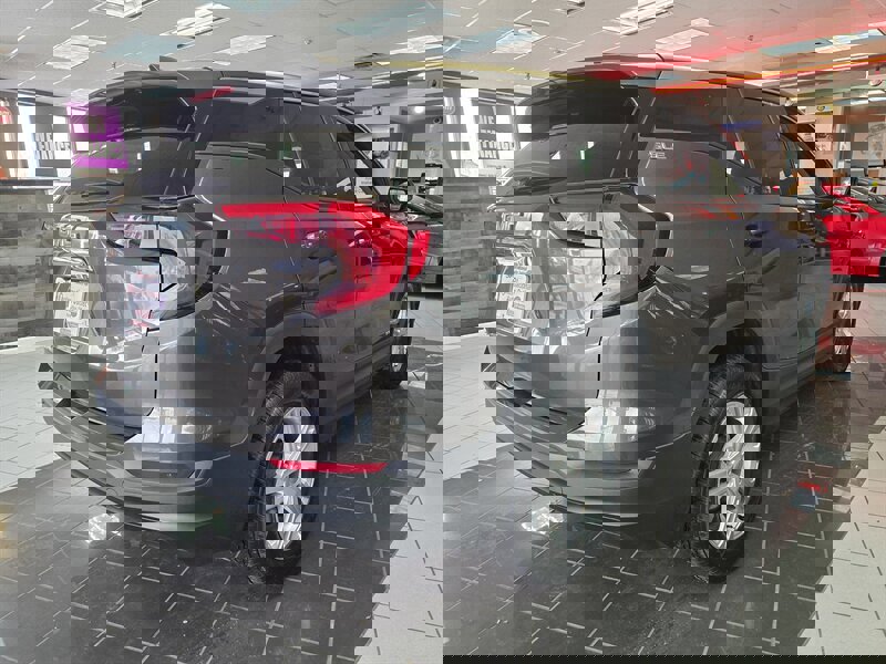 Used 2020 GMC Terrain SLE image 4