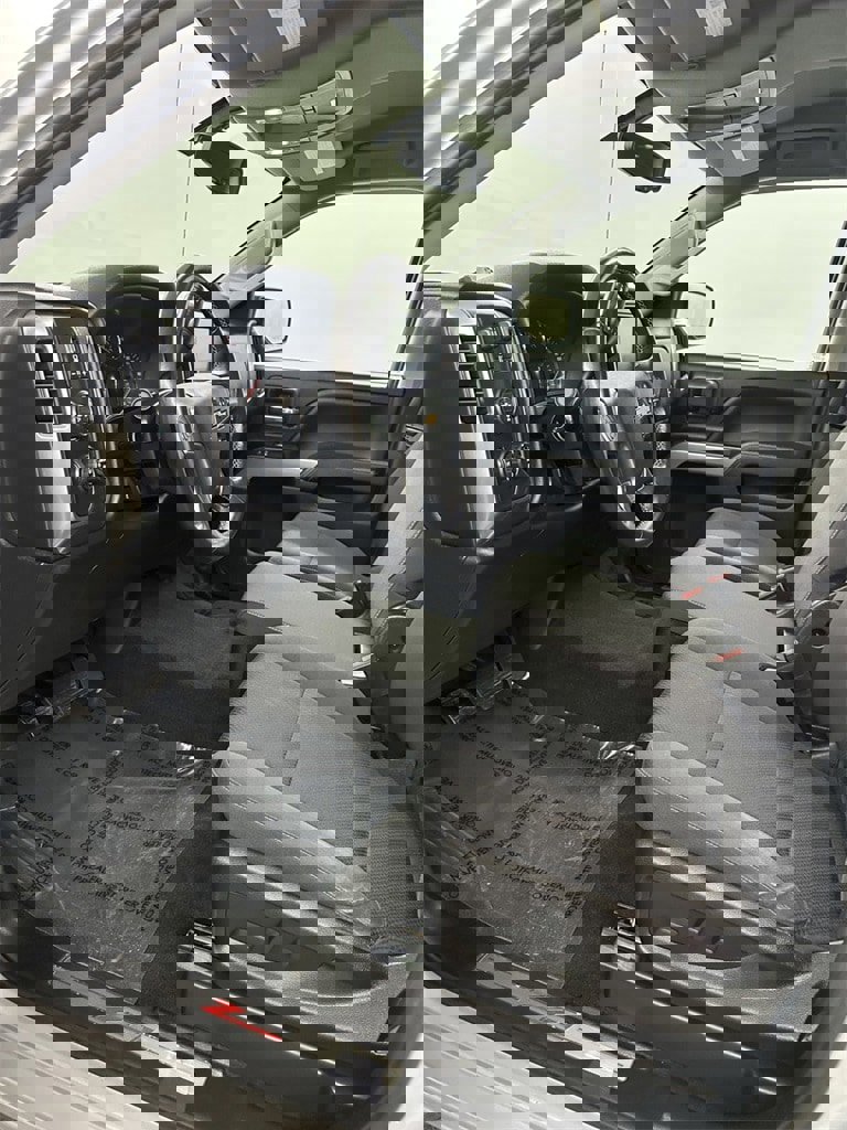 Used 2018 Chevrolet Silverado 1500 LT w/ All Star Edition image 10