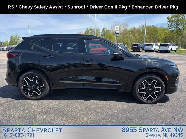 Used 2024 Chevrolet Blazer RS w/ Driver Confidence II Package AWD/4WD image 2