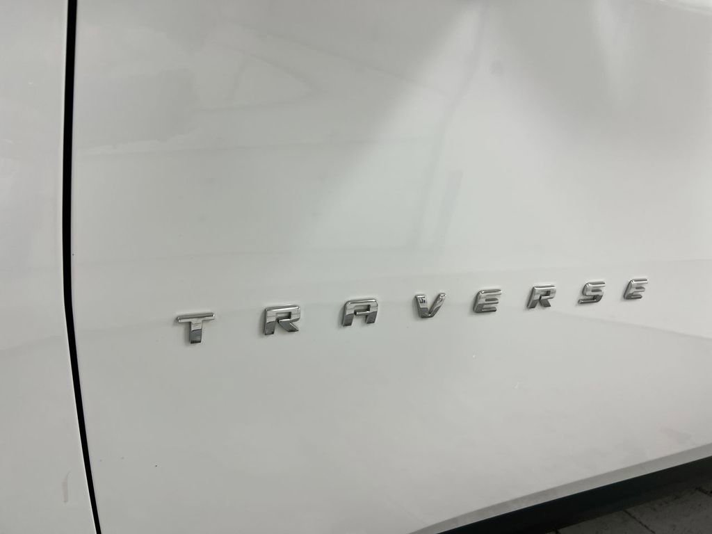 Used 2020 Chevrolet Traverse LS image 25