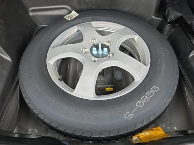 Used 2023 Jeep Grand Cherokee Limited AWD/4WD image 16