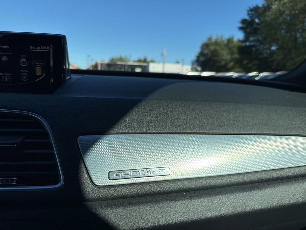 Used 2018 Audi Q3 2.0T Premium Plus w/ Premium Plus Package image 32