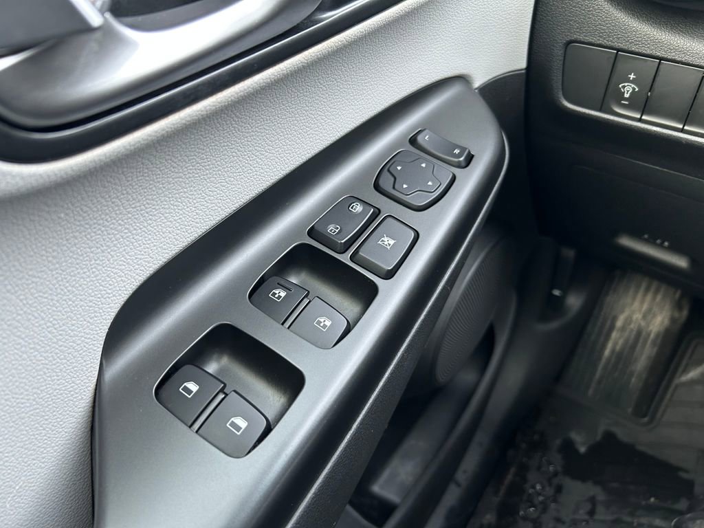 Used 2022 Hyundai Kona SEL w/ Convenience Package image 20