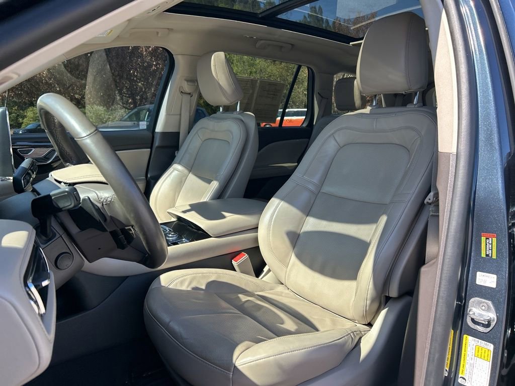 Used 2022 Lincoln Aviator Reserve w/ Elements Package Plus image 18
