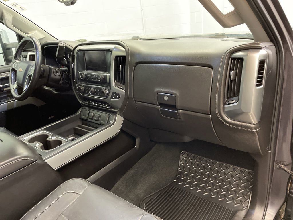 Used 2016 Chevrolet Silverado 2500 LTZ w/ Duramax Plus Package AWD/4WD image 27